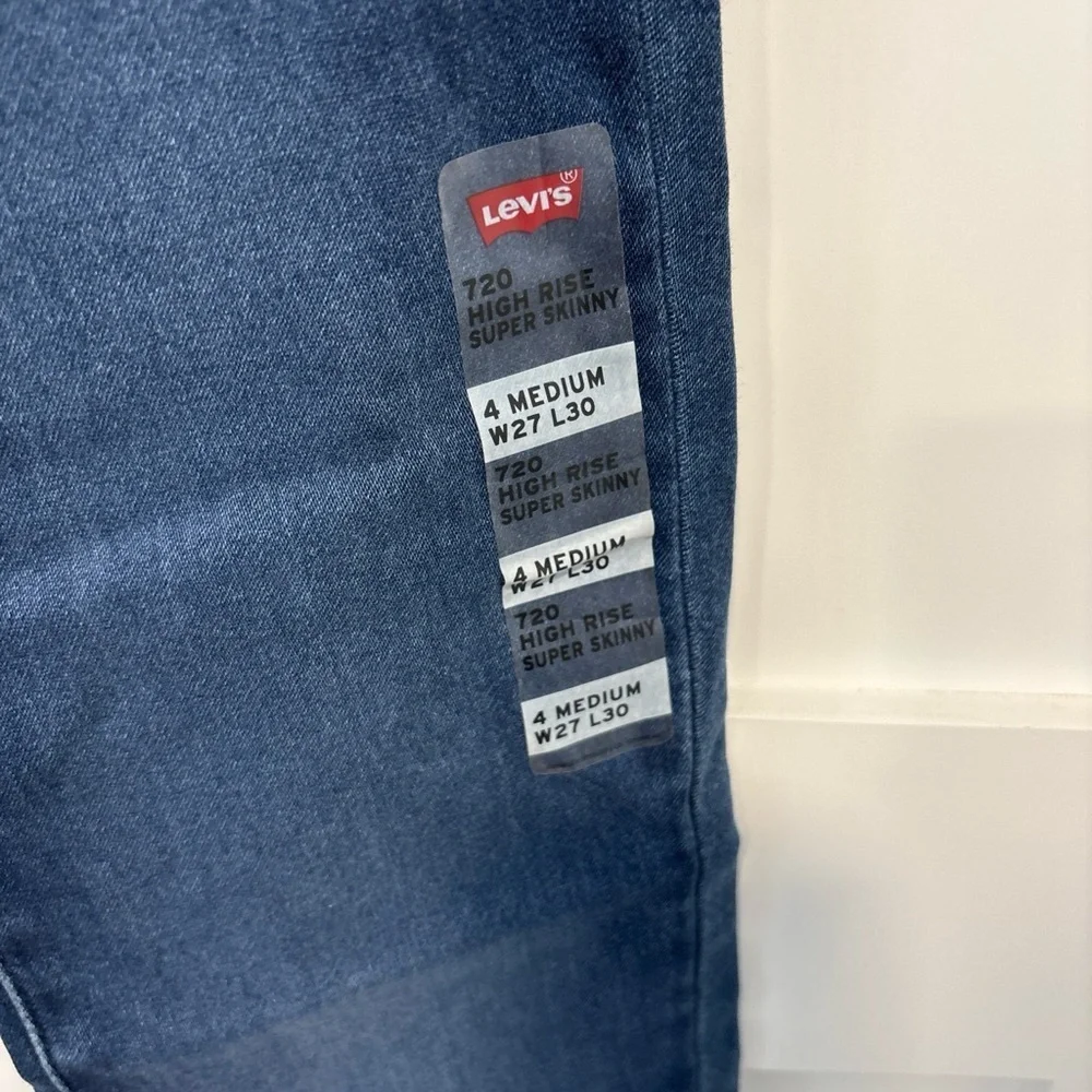 Levis high rise